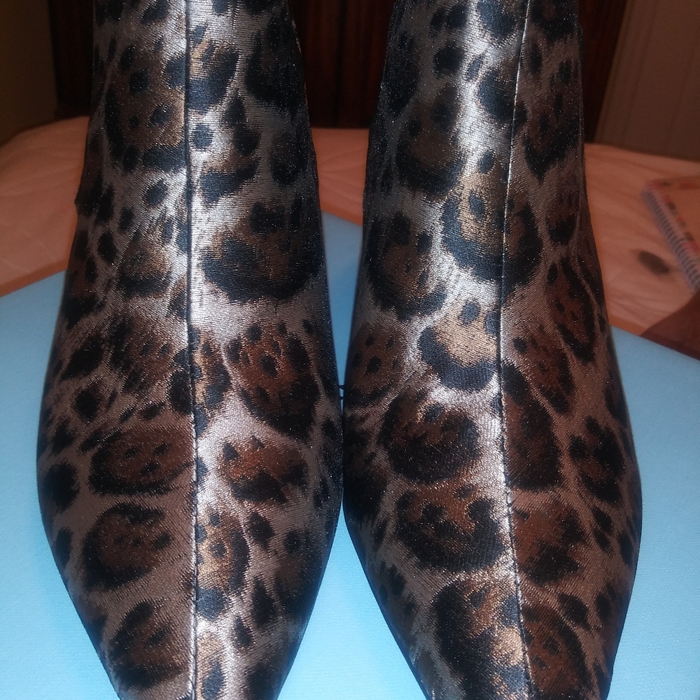 Antonio Melani Cheetah Print Booties
